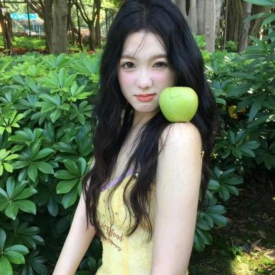 一个年轻的姑娘